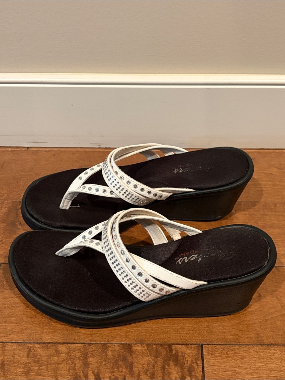Skechers White Crystal Strap Platform Sandals